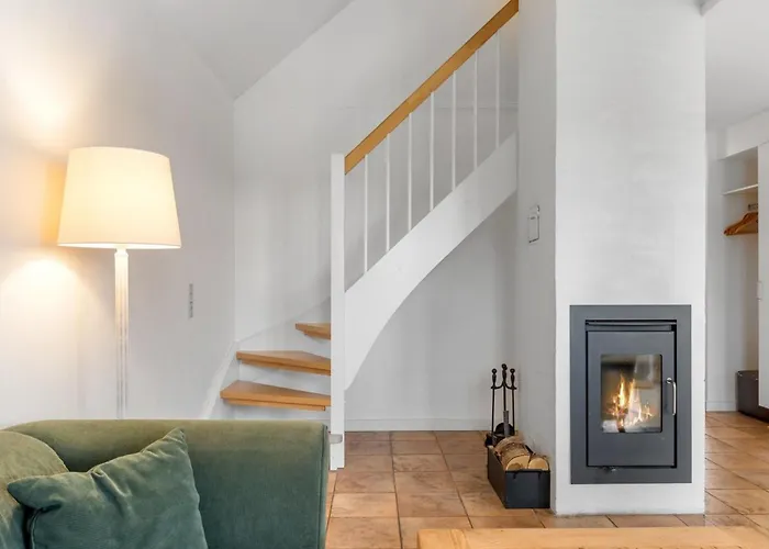 Skarthi - 300m From The Sea By Interhome